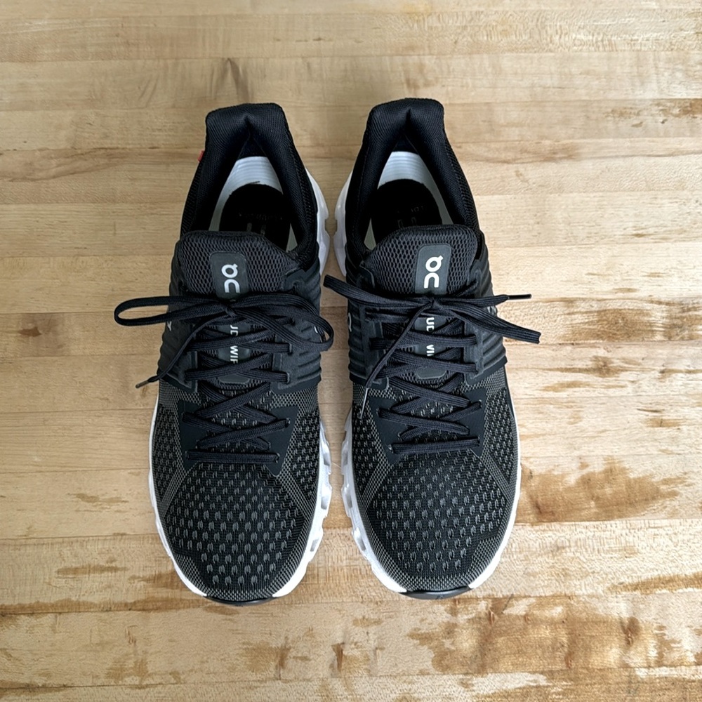 On cloud swift women’s running shoes